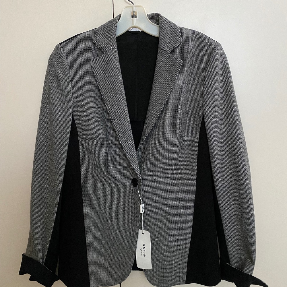 Akris Punto Grey And Black Jacket Size 6
